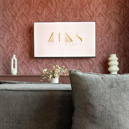 Zins Luxury شقة *