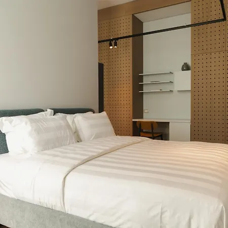Zins Luxury دراس