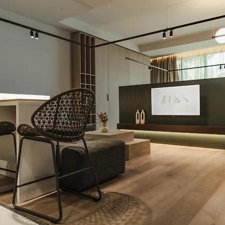 Zins Luxury شقة
