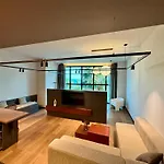 Zins Luxury Дуррес