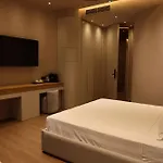 Zins Luxury * Дуррес